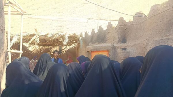 بازدید دانش‌آموزان دبیرستان علوم و معارف اسلامی صدرا از نمایشگاه حدیث غربت