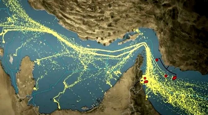 تنگه هرمز مسیر عبور حجم بزرگی از نفت و گاز جهان 