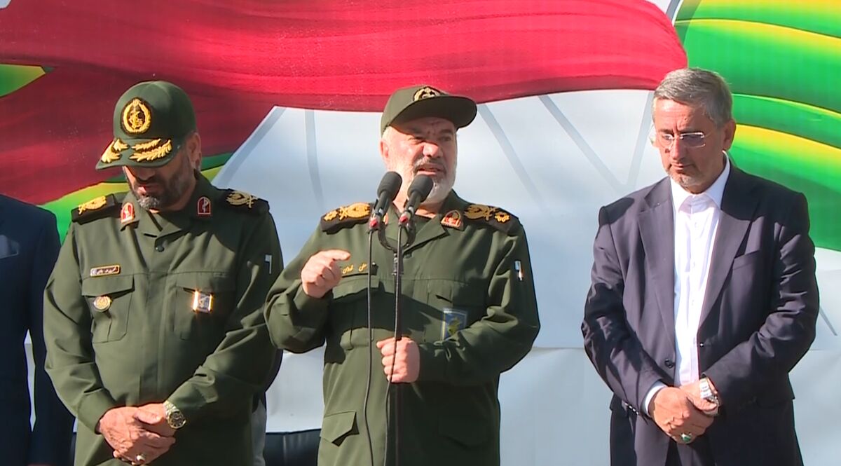 سردار فدوی: در جریان جنگ تحمیلی سوم مردم با هرآنچه داشتند برای یاری نیروهای مسلح به میدان آمدند