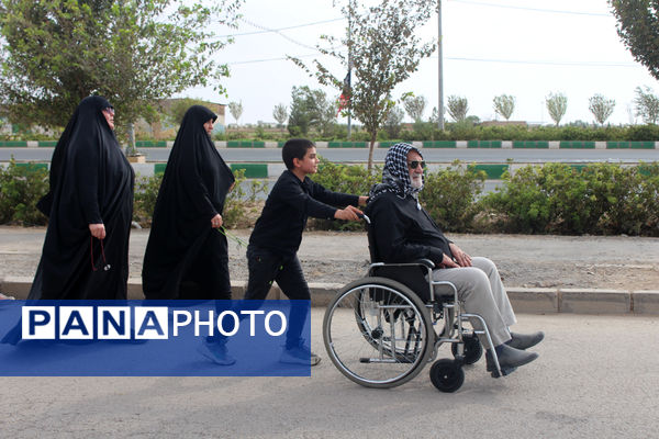 پیاده‌روی خانوادگی جاماندگان اربعین حسینی(ع) در قم