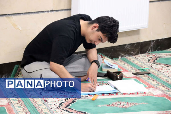 دیدار صمیمانه مدیر آموزش پرورش شهرستان‌های تهران با دانش‌آموزان اردوی مطالعاتی مدارس اسلامشهر