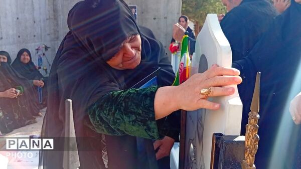 چهلمین روز عروج شهید مهدی جبارکیش در گلزار  شهدا یاسوج