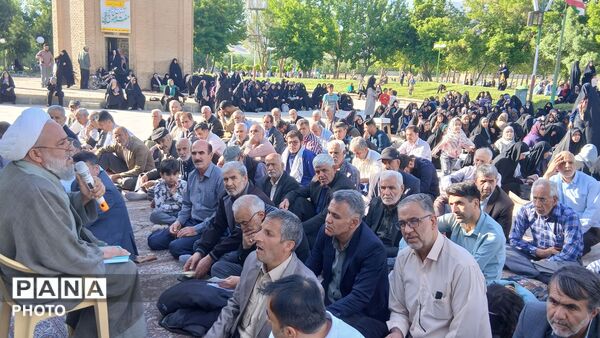 دعای پرفیض عرفه در تویسرکان