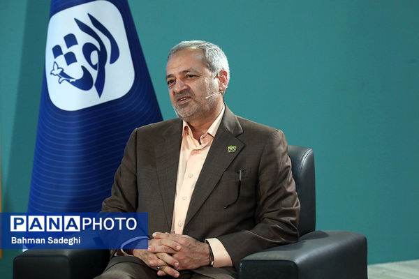 بازدید وزیر آموزش و پرورش از دومین رویداد بین‌المللی الف‌تا