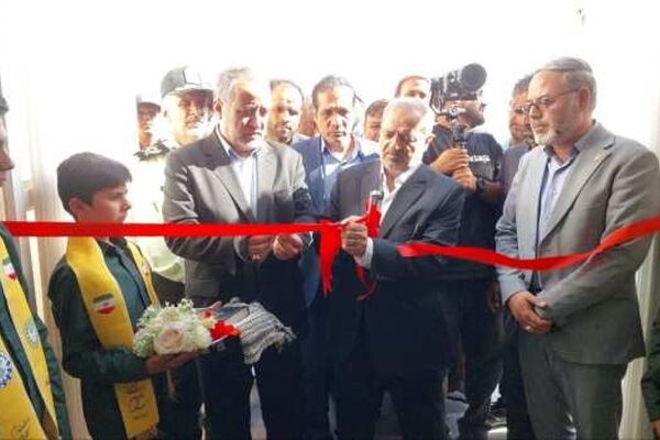 مدرسه شبانه‌روزی  و زمین چمن مصنوعی افتتاح و به بهره‌برداری رسید