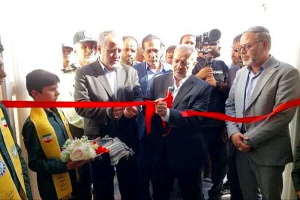 مدرسه شبانه‌روزی  و زمین چمن مصنوعی افتتاح و به بهره‌برداری رسید