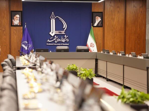 آیین بازگشایی سالن شورای دانشگاه فردوسی مشهد و امضای دو تفاهم‌نامه همکاری با شرکت‌های فناور