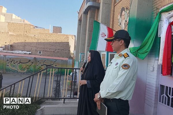 پدرِ پلیس مهمان ویژه دانش‌آموزان شاهد مرضیه 