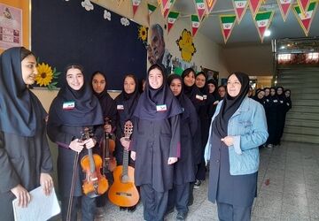 جشن سه‌شنبه‌های مهدویت در دبیرستان 13 آبان ناحیه یک کرج