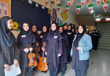 جشن سه‌شنبه‌های مهدویت در دبیرستان 13 آبان ناحیه یک کرج
