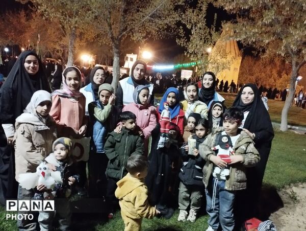 ای چراغ عرشیان، خورشید رخسار شما