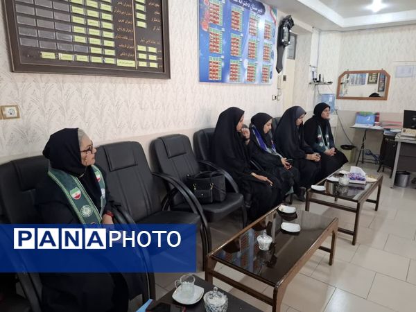 بازدید مدرسان کشوری سازمان دانش‌آموزی از دبیرستان تمام تشکیلاتی عفت