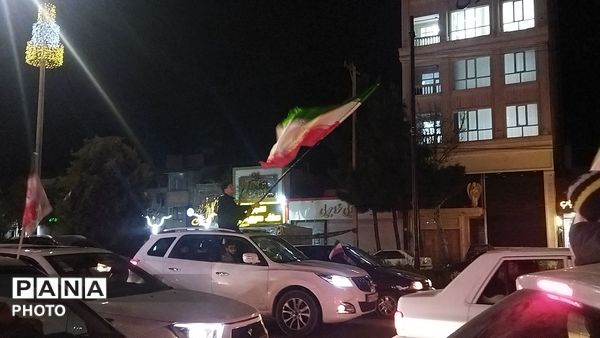 سی شب بلوار فضل میزبان رژه ماشینی شد 