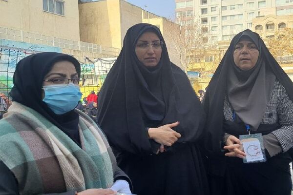 برگزاری بازارچه اقتصادی در دبیرستان شاهد تکتم