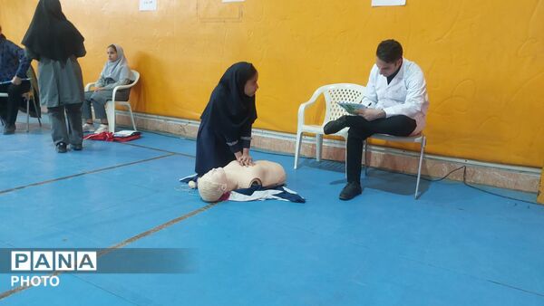 آزمون مهارتی سفیران سلامت در شهرستان خلیل آباد 