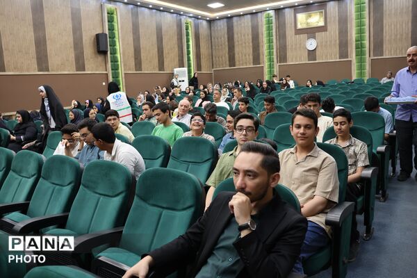 پاسداشت درخشش استعدادهای نوجوان منطقه ۱۷ در میدان علم، مهارت و خلاقیت 