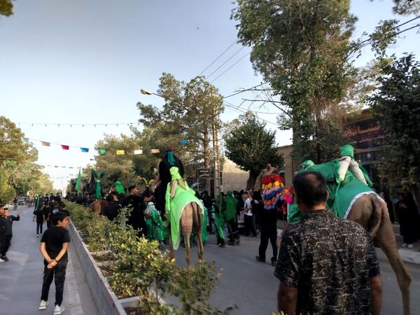 کاروانی که راهی سرزمین عشق شد