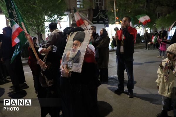 اجتماع مردمی بیعت با رهبر انقلاب در نیشابور 
