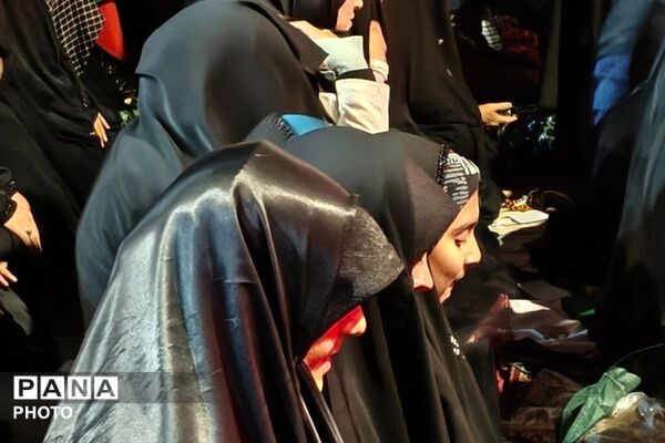 برپایی نماز استغاثه امام زمان (عج) در بهارستان دو