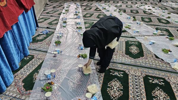 ایجاد همبستگی در ضیافت افطار مدرسه شهید اردستانی
