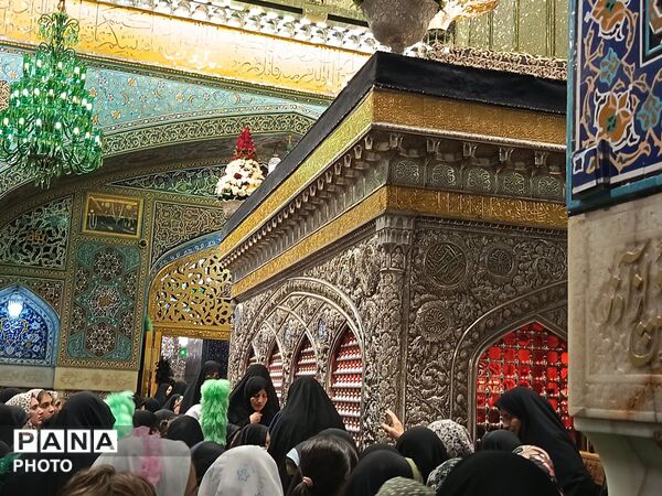 مشهد الرضا با حس و حالی متفاوت