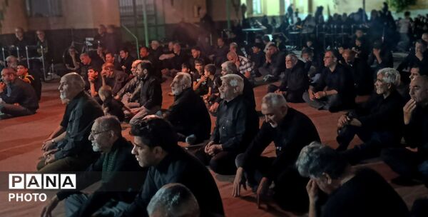 نوای سینه زنی در سوگ تشنگان کربلا