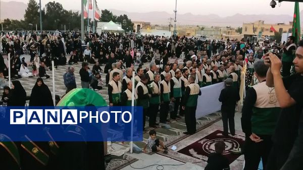 کاروان عزاداری «شمیم کرامت» در سوگ شهادت امام رضا (ع) در شهرضا به حرکت درآمد