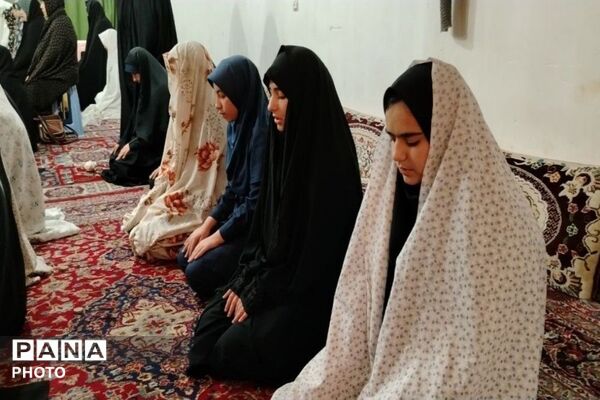 اجلاسیه نماز همراه با محفل انس با قرآن کریم در مسجد ابوالفضلی نیشابور 