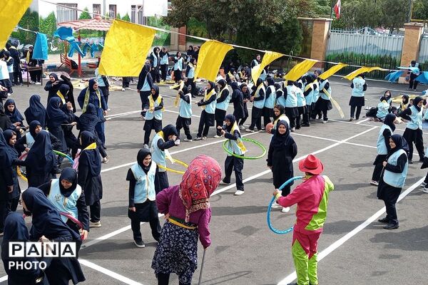  دوره تربیت مربی پیشتاز کاردان و اردو بازی در مدرسه شاهد بهشت شهرستان رباط‌کریم