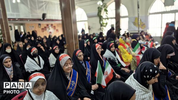 شکوه حضور دختران در روز دختر