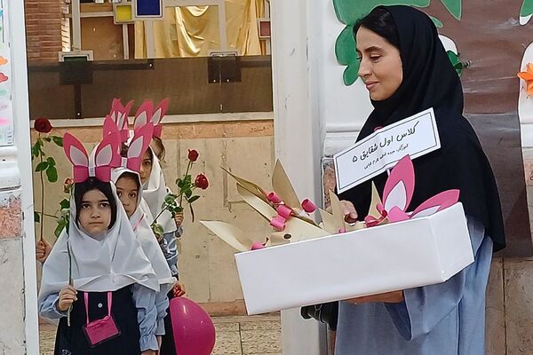 جشن شکوفه‌ها در شهرستان ورامین