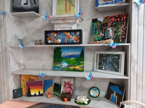 نمایشگاه دستاوردهای هنری دردبیرستان مصلی نژاد