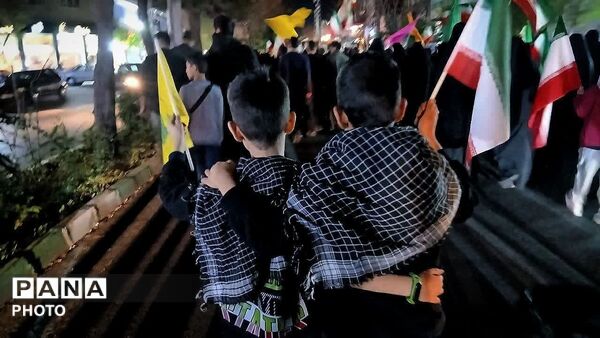 تشییع پیکر پاک جانباز سرافراز دفاع مقدس شهید حسن برزو در چهل و یکمین خروش شبانه مردم رجایی شهر کرج