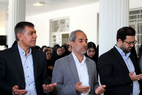 نواخته شدن زنگ مهر در شهرستان بم 