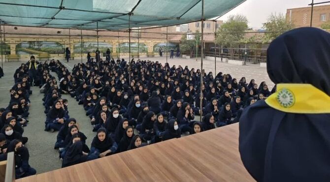 هنر نقالی و نقاشی در کنار هم؛ صبحی هنری در مدرسه دکتر جوادی
