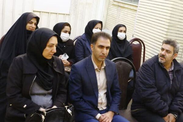 تجلیل از معلولان ذهنی و مربیان دلسوز در مرکز "دختران نیلوفر" فیروزکوه