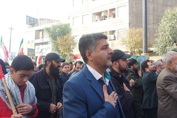 تشییع پیکر شهید مدافع حرم رضا مرادی در باقرشهر 
