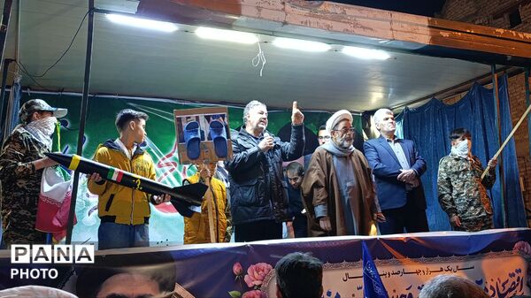 حضور پرشور دهه نودی های ملکانی در تجمعات شبانه