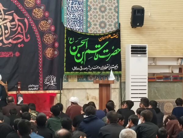 عزاداری هیات‌های دانش‌آموزی در کاظمیه