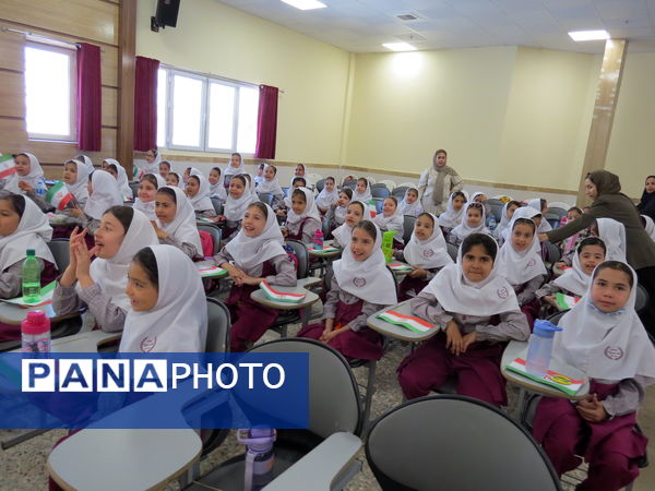 جشن الفبا در مدرسه دخترانه امام خمینی(ره) بجنورد