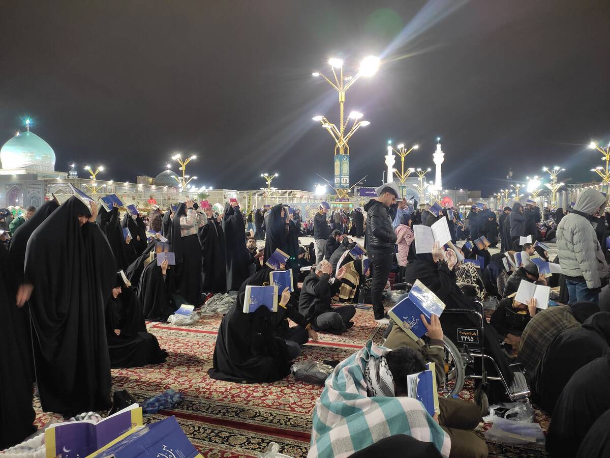 مراسم احیا در شب ۲۳ ماه رمضان در حرم مطهر رضوی 