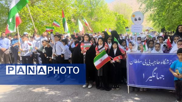 نوجوانان وجوانان زرقانی ثابت کردندکه با مردم فلسطین هم درد هستند 