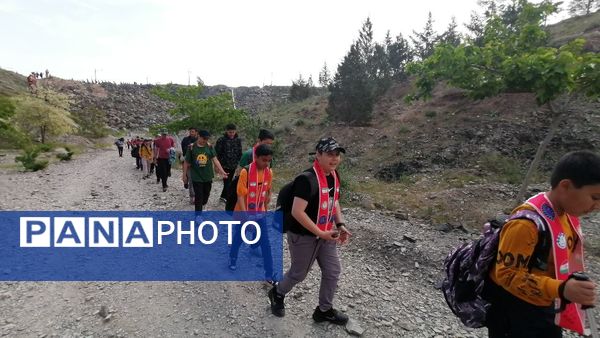 اردوی کوهپیمایی دانش آموزان پیشتاز ناحیه ۷ مشهد