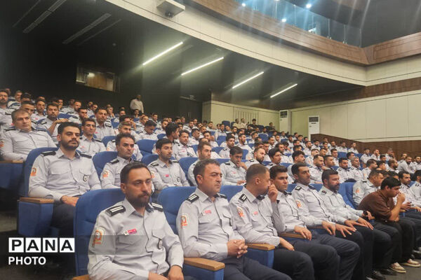 اقتدار آتش‌نشانان شیراز در پایان دوره تکاوری