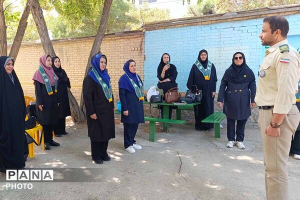 روز دوم دوره آموزشی مربیان پیشتازان بجنورد؛ آموزش مهارت‌های خلاقانه و تشکیلاتی_2