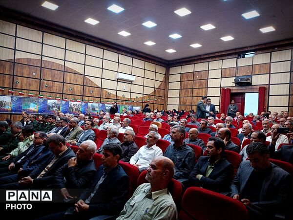 همایش تجلیل از فرماندهان و پیشکسوتان دفاع مقدس شهرستان کاشمر