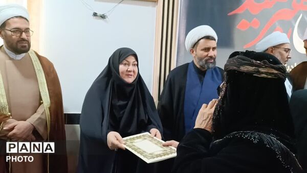  بزرگداشت اربعین رهبر شهیدو شهدای جنگ رمضان در دهگلان 