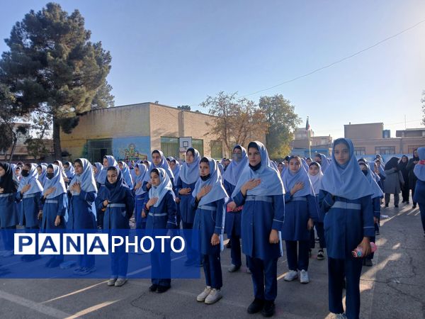 مراسم صبحگاهی در مدرسه دخترانه بنت الهدی صدر۲ 