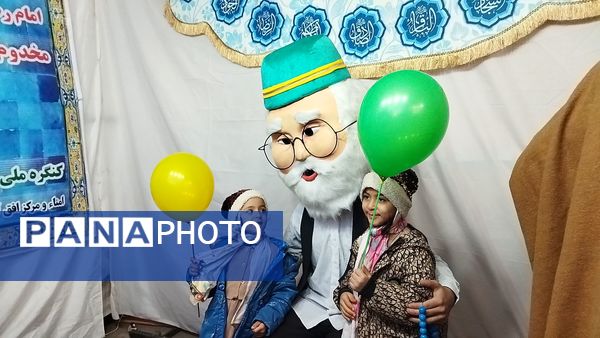 حضور مردم در مهمانی کیلومتری اعیاد شعبانیه نیشابور