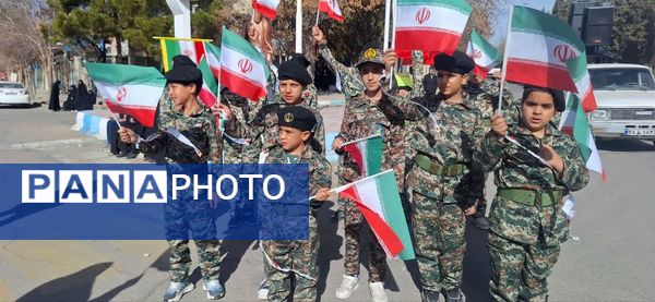 راهپیمایی باشکوه ۲۲ بهمن در کوهبنان